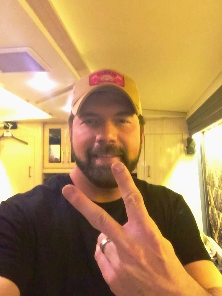 Rodney Atkins (97.5 Cat Country)